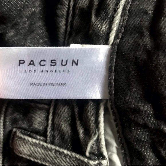 PACSUN ‘80s Vibe Black Acid Wash High Waisted Cut Off Denim Frayed Jean Shorts - Picture 8 of 10